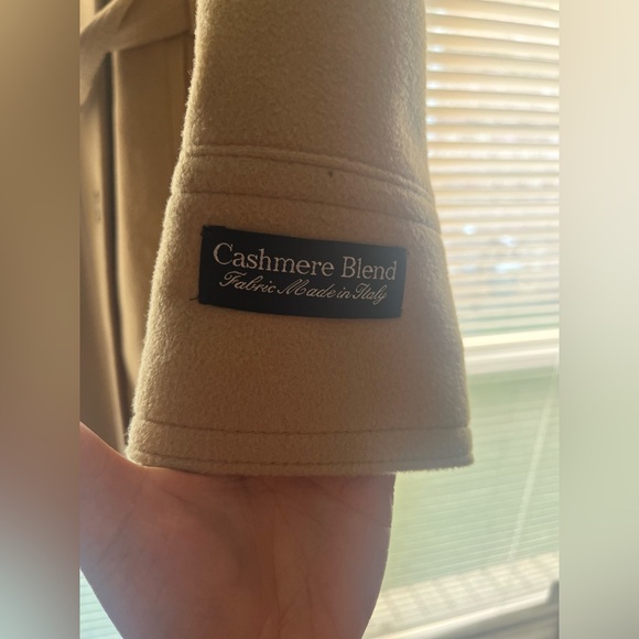 DKNY Cashmere Coat in Tan. Size 4 - Picture 5 of 5